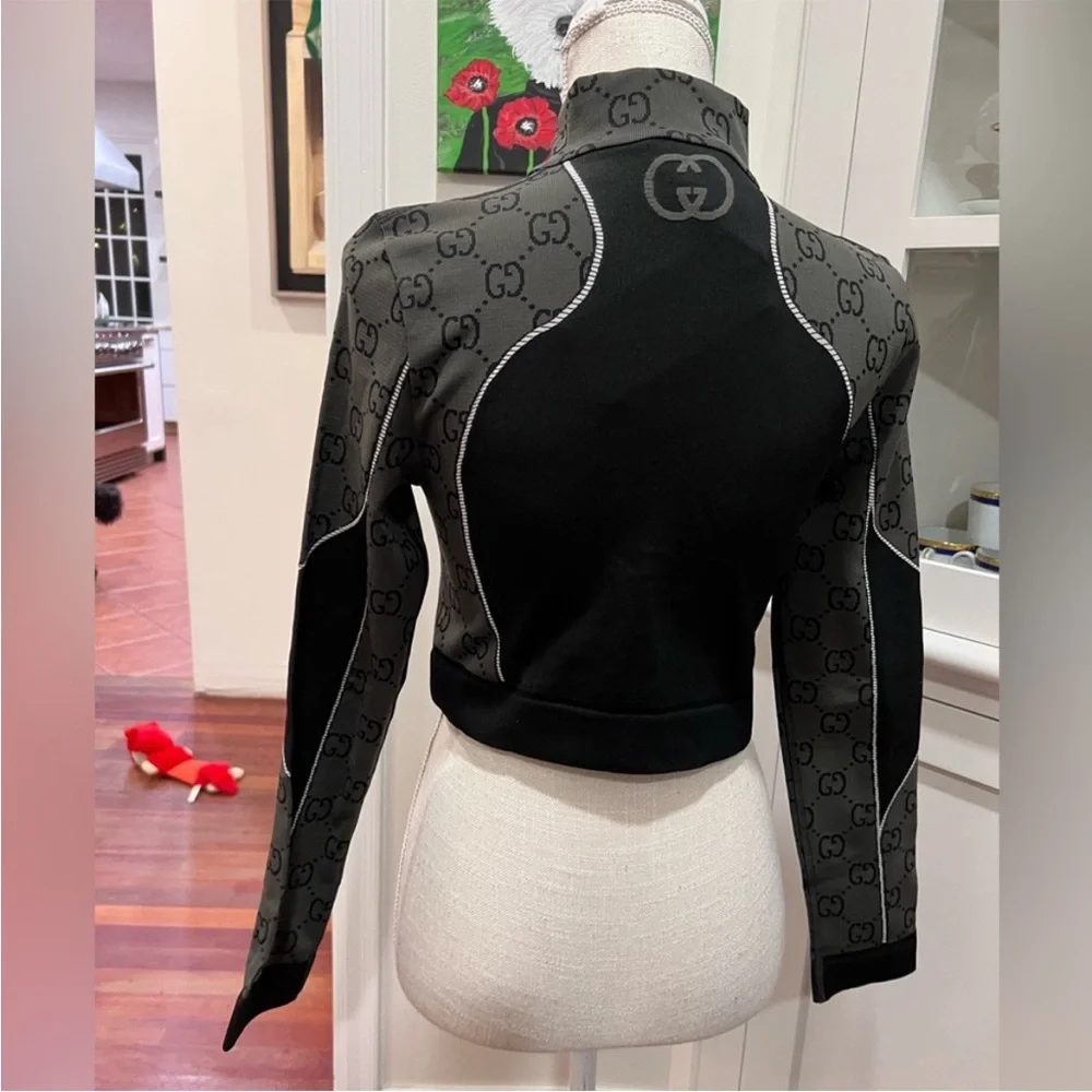 **SOLD**Gucci Black and Red Zip-Up Jacket - Picture 2 of 7